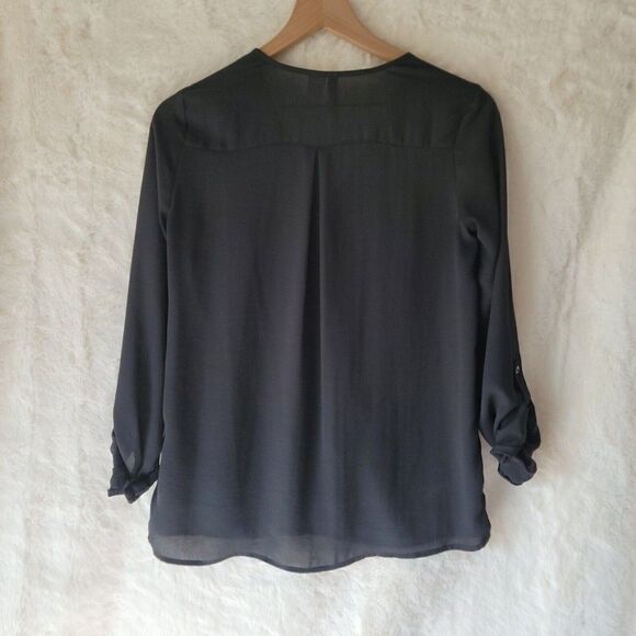Divided H&M Black Blouse Lightweight Button Up Roll Tab Sleeve Size 2 - Picture 9 of 11